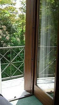 Vecchio Viola Πεσκιέρα ντελ Γκάρντα